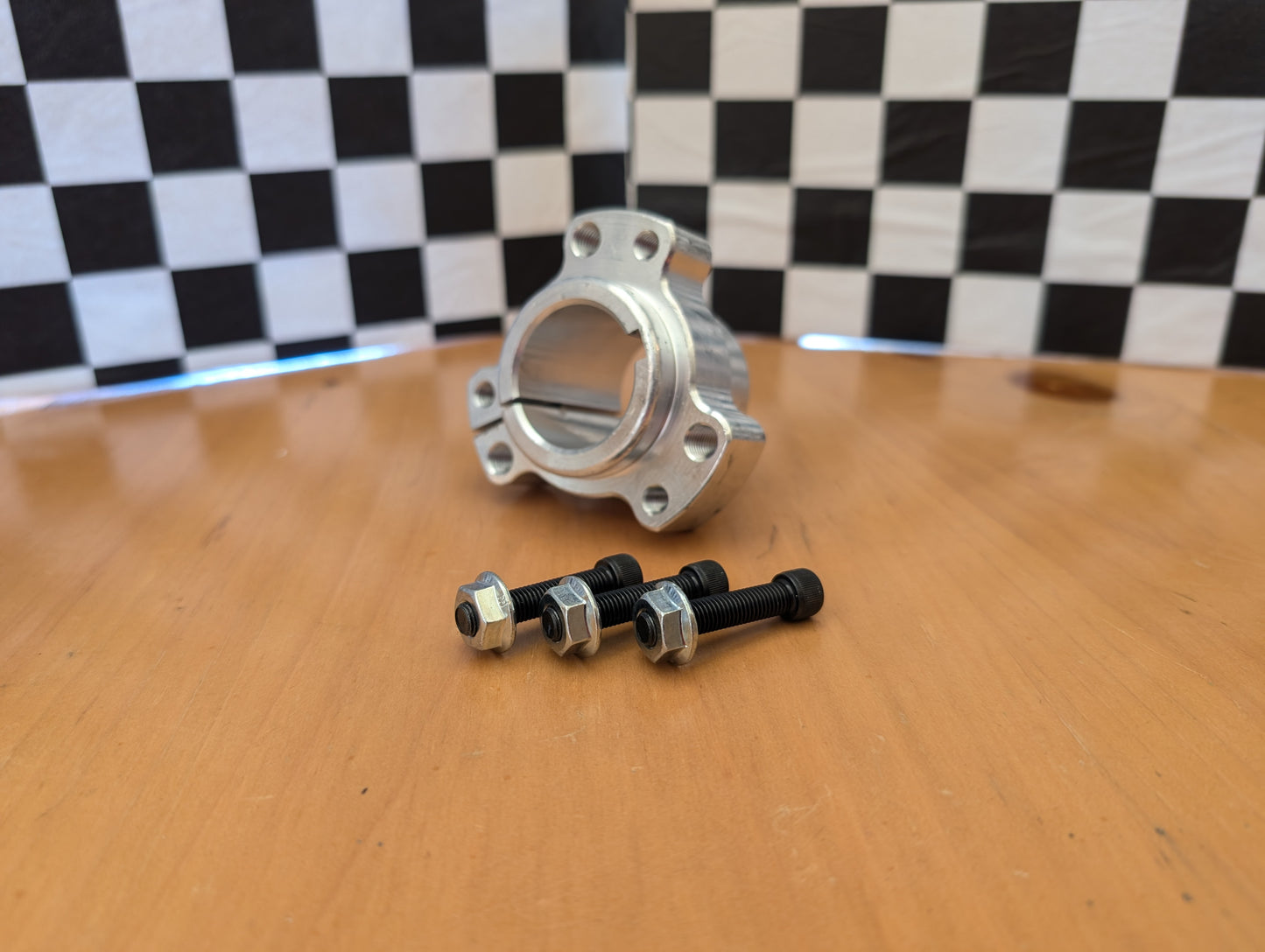 Quarter midget 1-1/4" rear axle hub